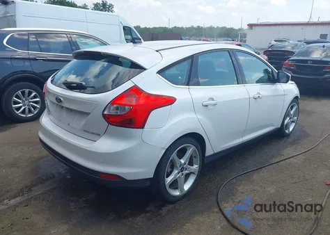 2012 Ford Focus Titanium из США, поврежденный, VIN 1FAHP3N20CL419579